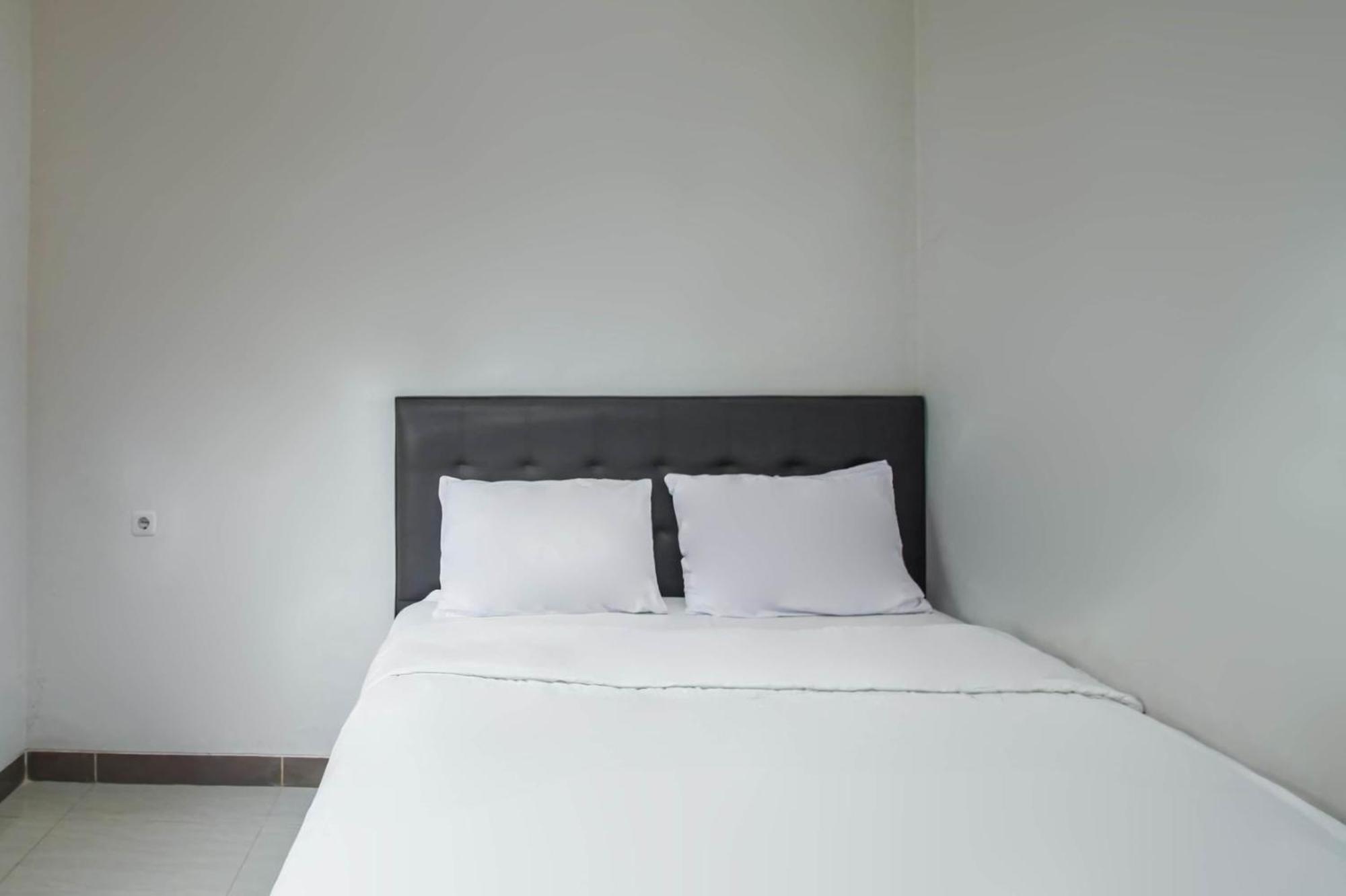 Capital O 93589 Hotel Wongso Syariah Pangkal Pinang Exterior photo
