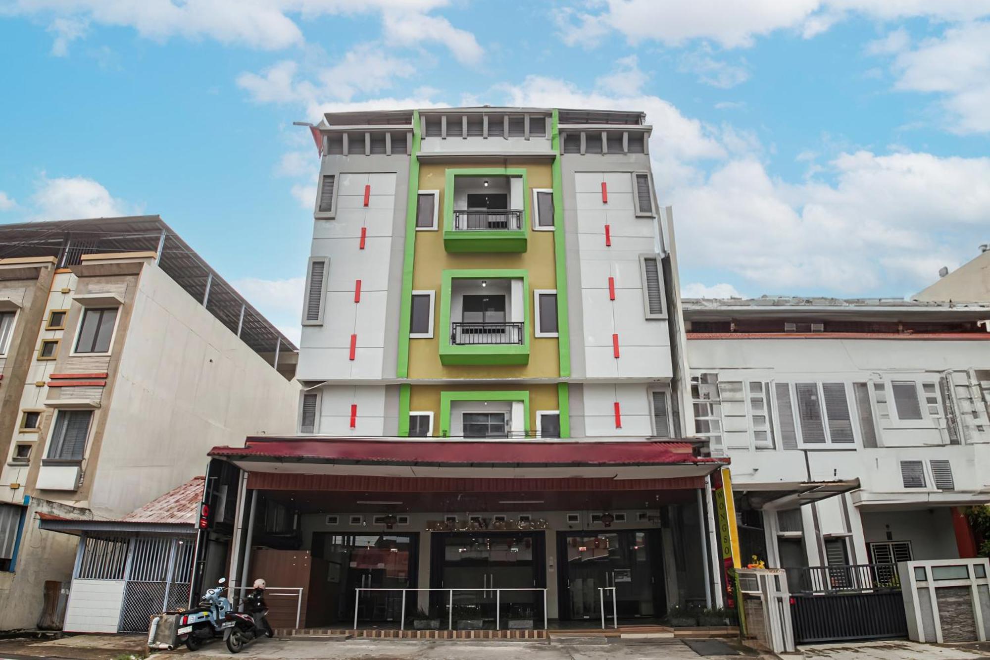 Capital O 93589 Hotel Wongso Syariah Pangkal Pinang Exterior photo